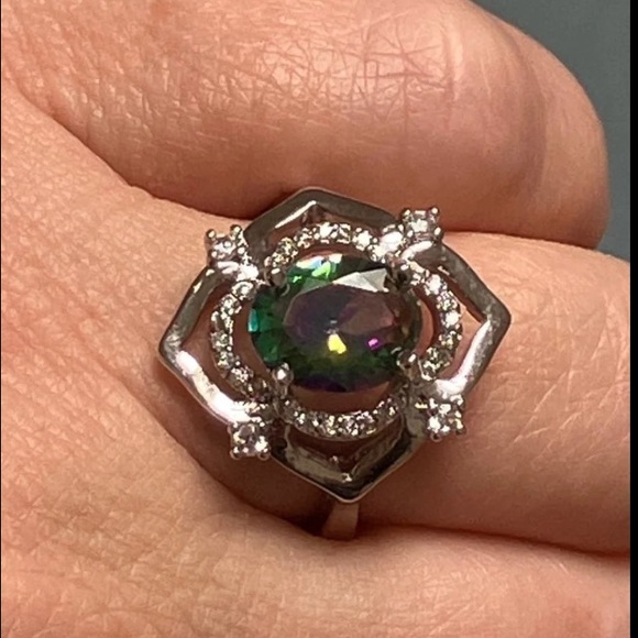 New 18K White Gold Natural Mystic Rainbow Topaz Halo Diamond Color Changing Ring - Picture 5 of 11